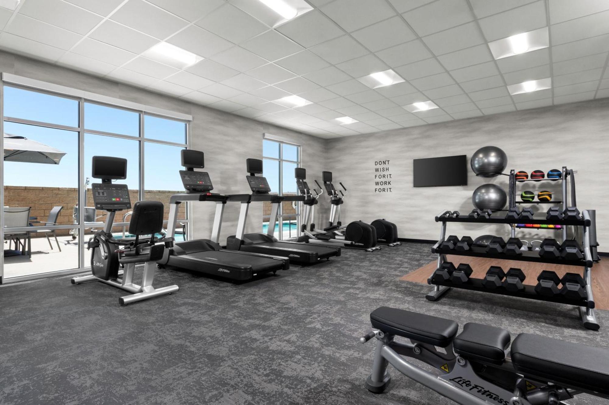 Fairfield By Marriott Inn & Suites Victorville Esterno foto